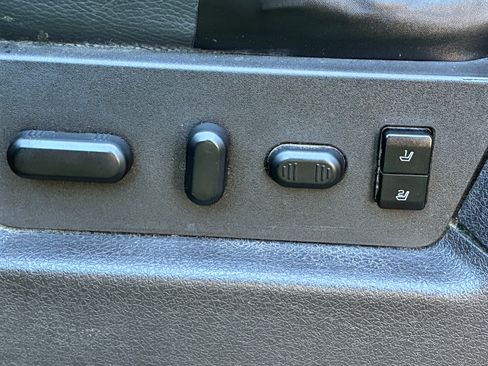 Used 2010 Ford F150 Lariat image 20