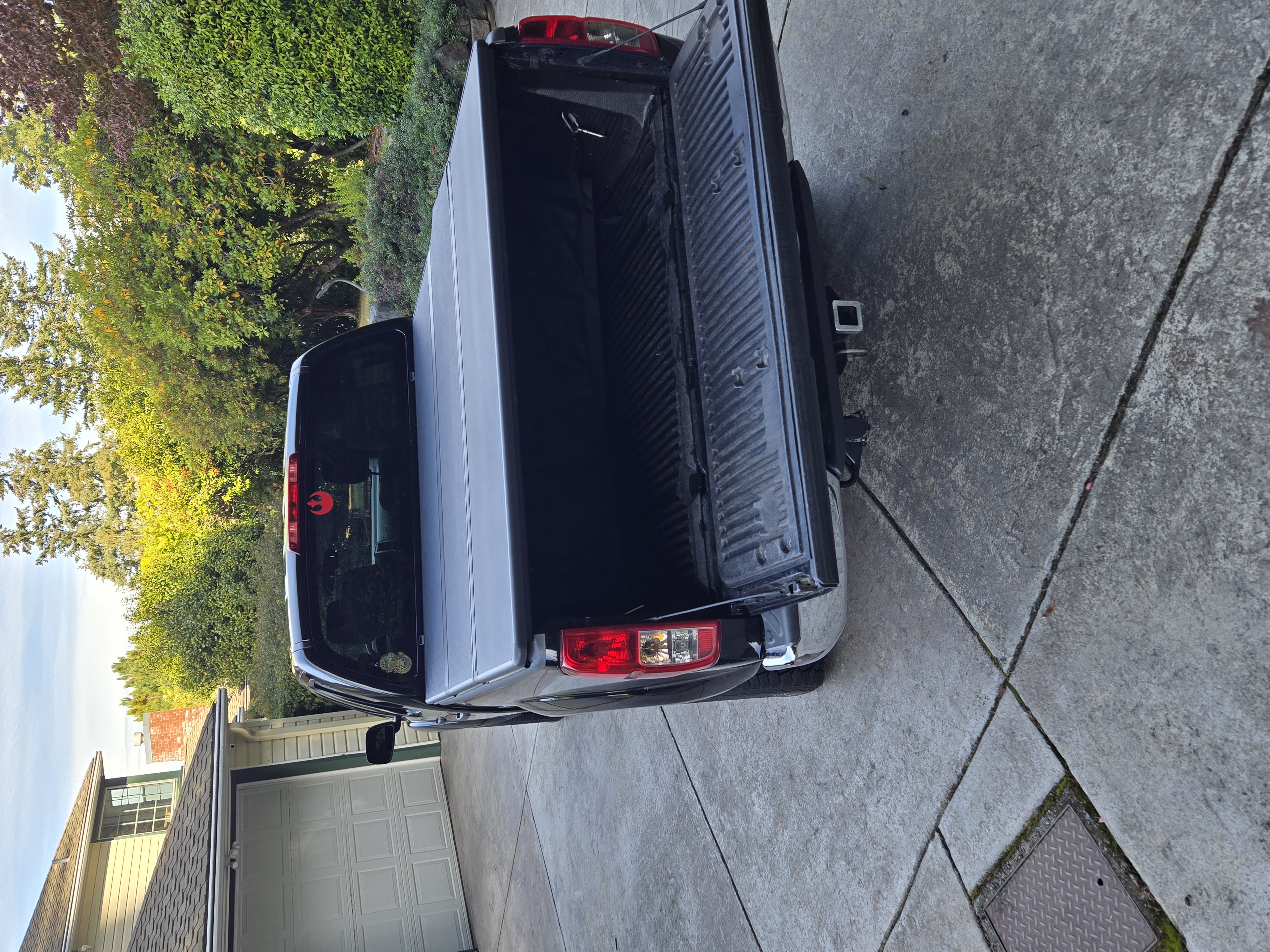Used 2011 Nissan Frontier SV RWD image 16