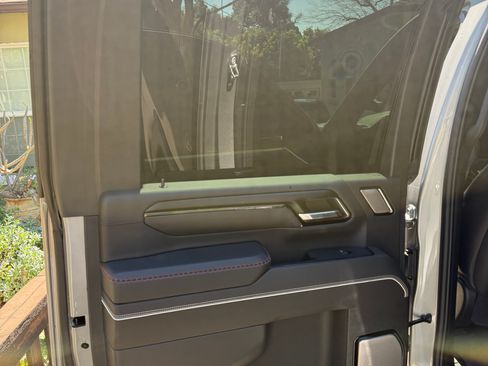 Used 2025 GMC Sierra 2500 AT4X w/ AT4X AEV Edition image 16