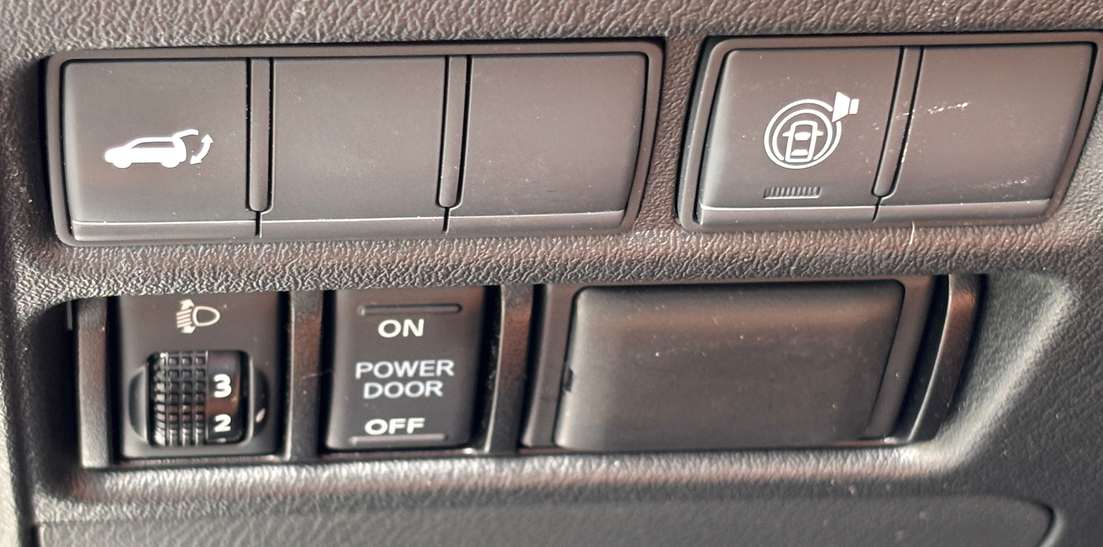 Used 2018 Nissan Armada SL w/ Premium Package RWD image 21