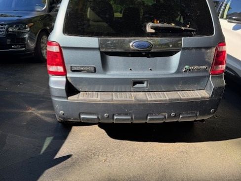 Used 2010 Ford Escape Limited image 6