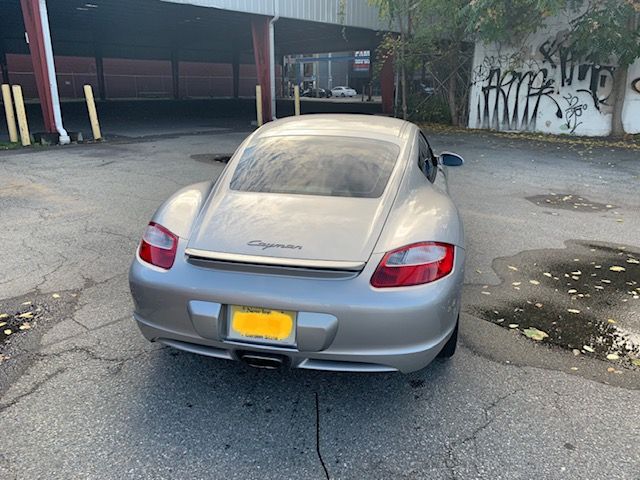 Used 2008 Porsche Cayman RWD image 4