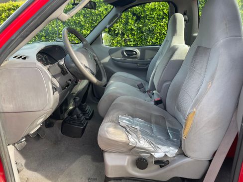 Used 2004 Ford F150 XLT AWD/4WD image 4
