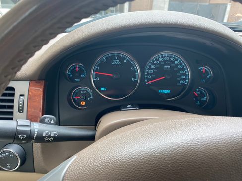 Used 2011 GMC Sierra 1500 SLT w/ Suspension Package, Off-Road image 20