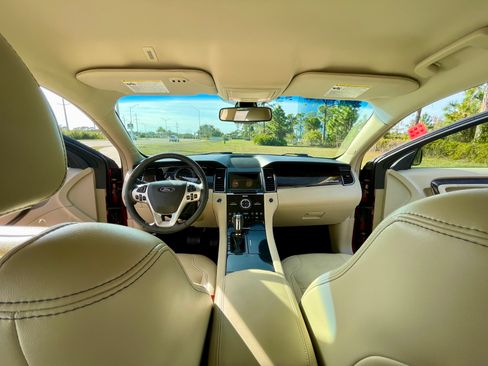 Used 2018 Ford Taurus Limited w/ Driver Assist Package image 20