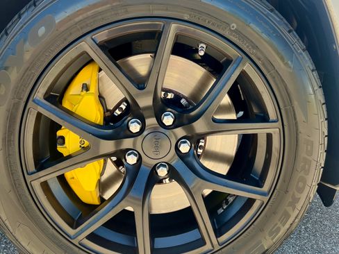 Used 2018 Jeep Grand Cherokee Trackhawk image 27