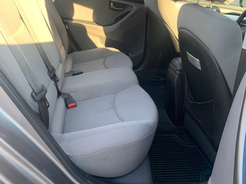 Used 2013 Hyundai Elantra GLS w/ Preferred Pkg FWD image 12