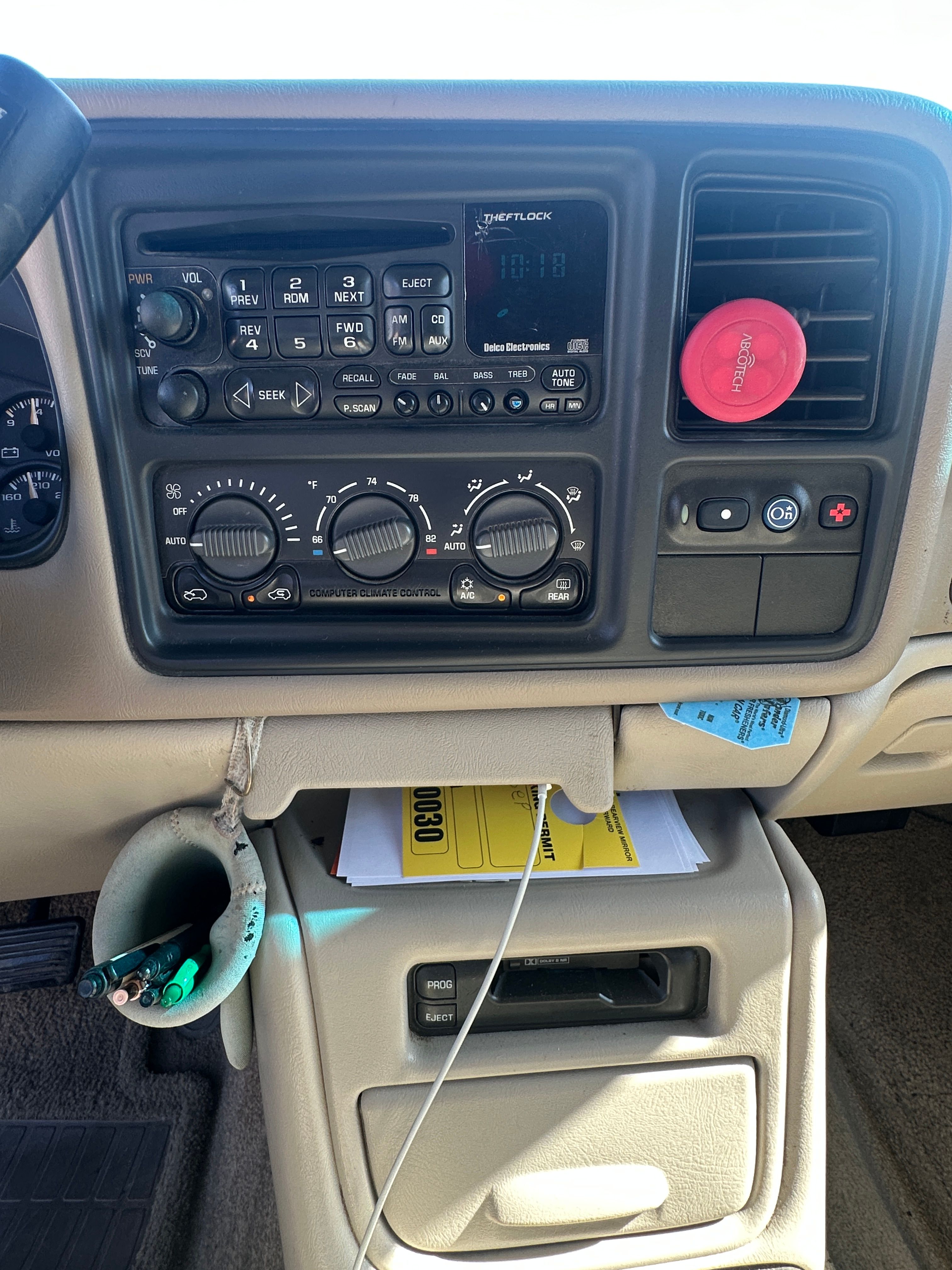 Used 2002 Chevrolet Tahoe LT AWD/4WD image 18