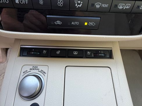 Used 2013 Lexus ES 350 FWD image 16