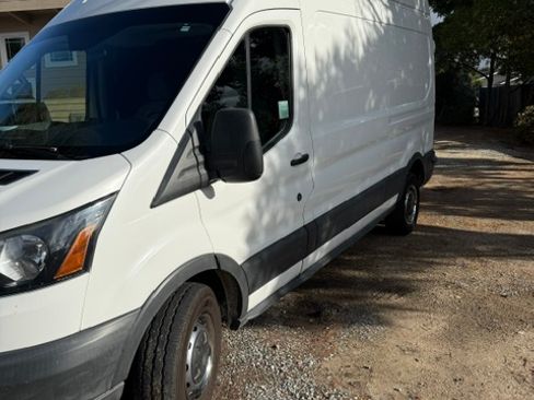 Used 2015 Ford Transit 250 148 High Roof RWD image 4