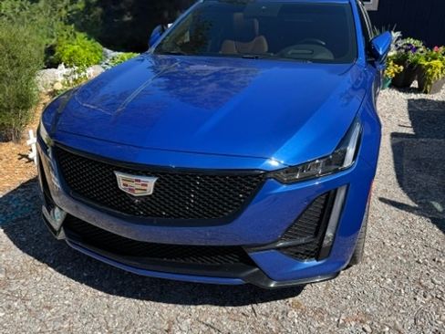 Used 2023 Cadillac CT5 V w/ Platinum Package AWD/4WD image 2