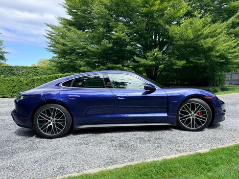 Used 2020 Porsche Taycan 4S AWD/4WD image 1