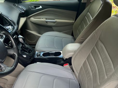 Used 2016 Ford Escape Titanium w/ Equipment Group 301A image 10