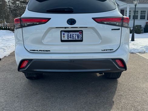 Used 2022 Toyota Highlander Limited image 9