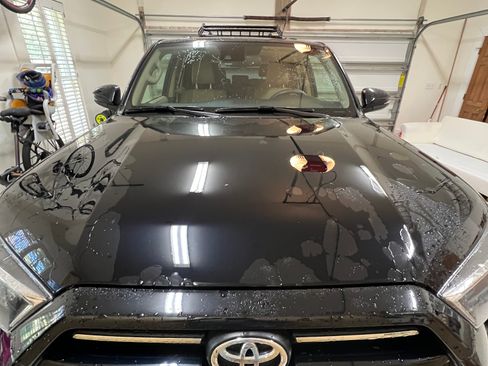 Used 2021 Toyota 4Runner SR5 Premium image 4