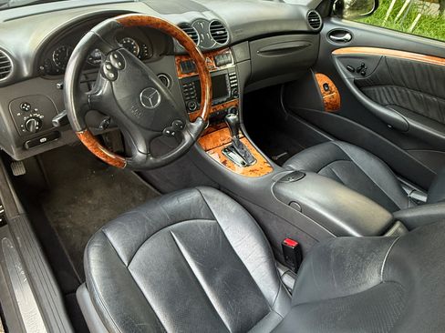 Used 2005 Mercedes-Benz CLK 500 Coupe image 5