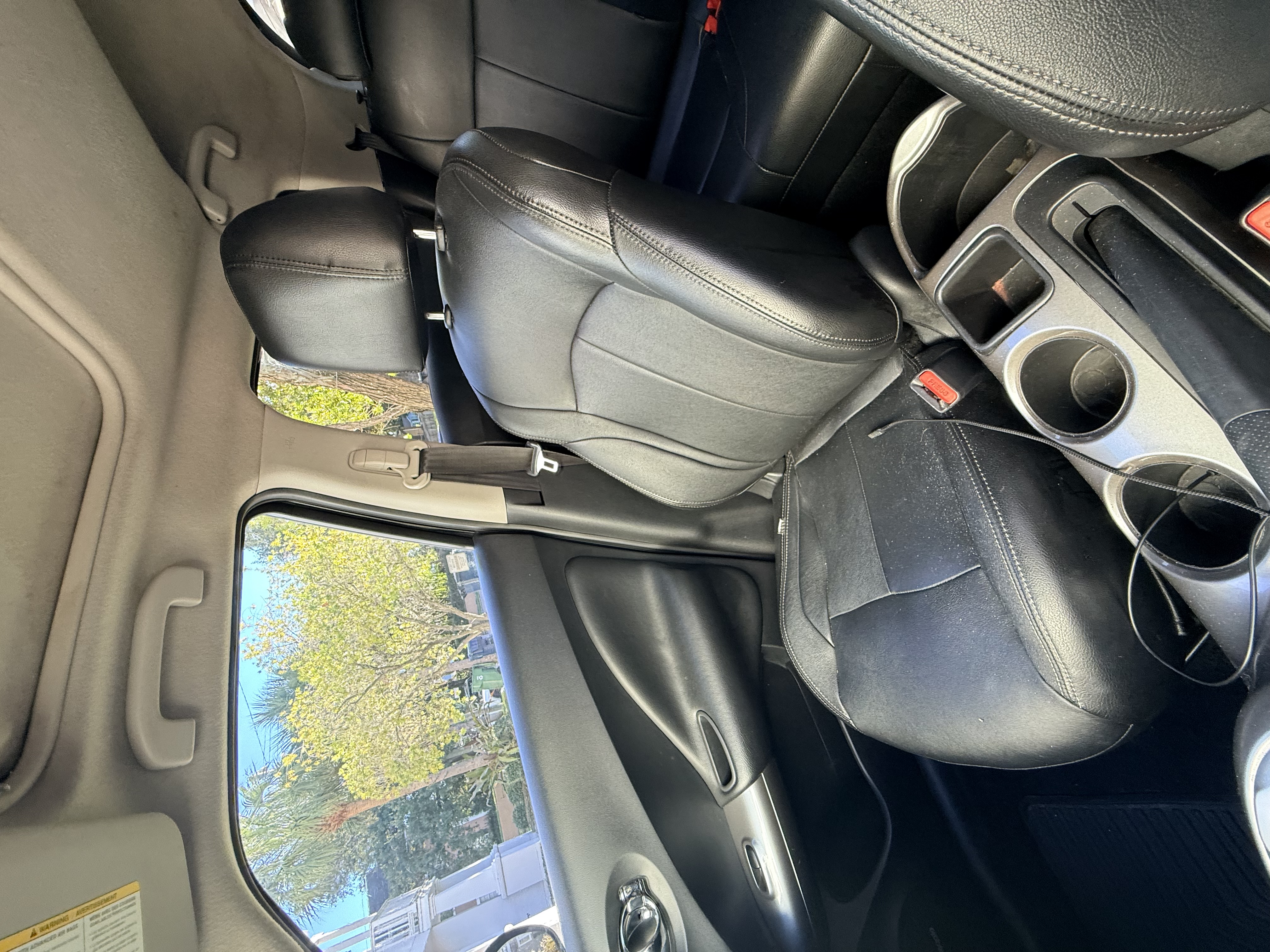 Used 2013 Nissan Juke SV FWD image 14