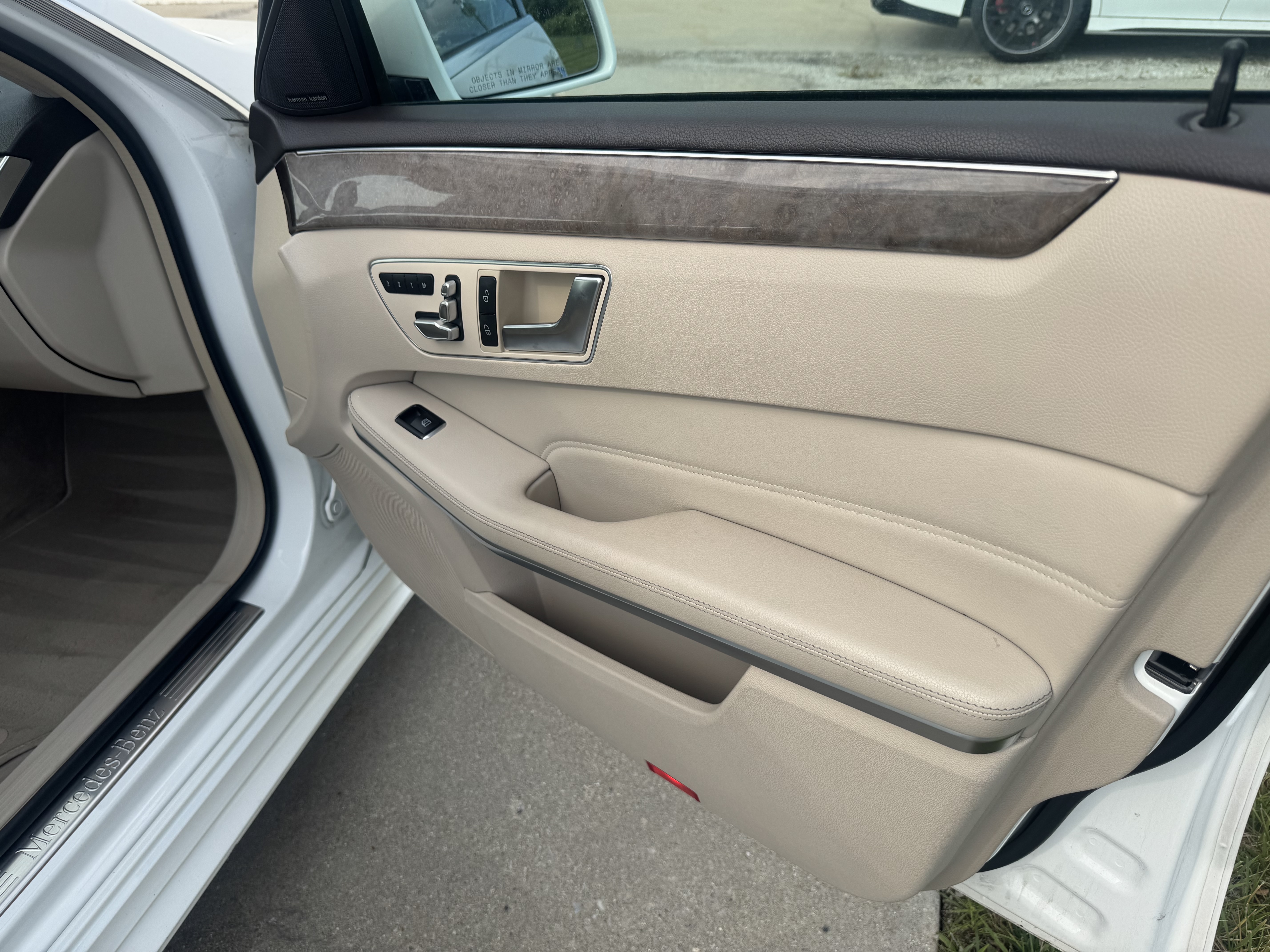 Used 2015 Mercedes-Benz E 350 4MATIC Sedan image 14