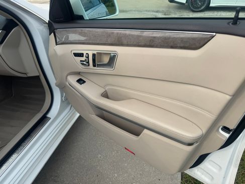 Used 2015 Mercedes-Benz E 350 4MATIC Sedan image 14