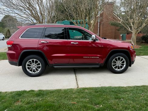 Used 2015 Jeep Grand Cherokee Limited AWD/4WD image 15