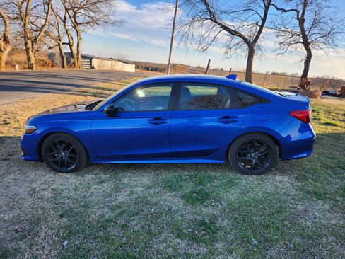 Used 2022 Honda Civic Sport image 1