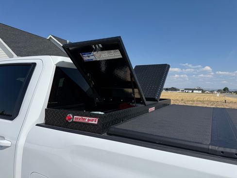 Used 2024 Chevrolet Silverado 2500 LT w/ Convenience Package image 10