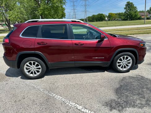 Used 2019 Jeep Cherokee Latitude w/ Cold Weather Group FWD image 14