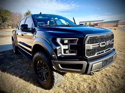 Used 2020 Ford F150 Raptor w/ Equipment Group 802A Luxury image 13