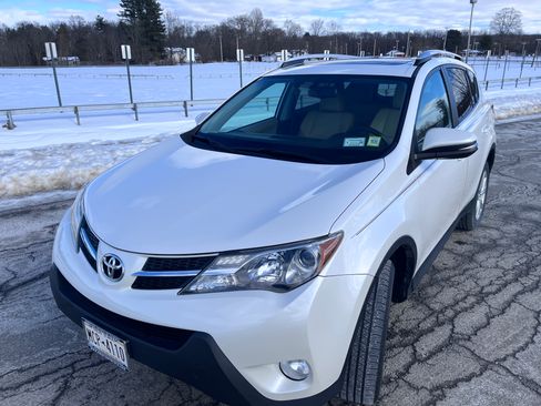 Used 2013 Toyota RAV4 Limited image 5
