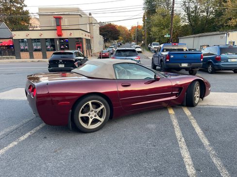 Used 2003 Chevrolet Corvette Convertible w/ Preferred Equipment Group1 image 4