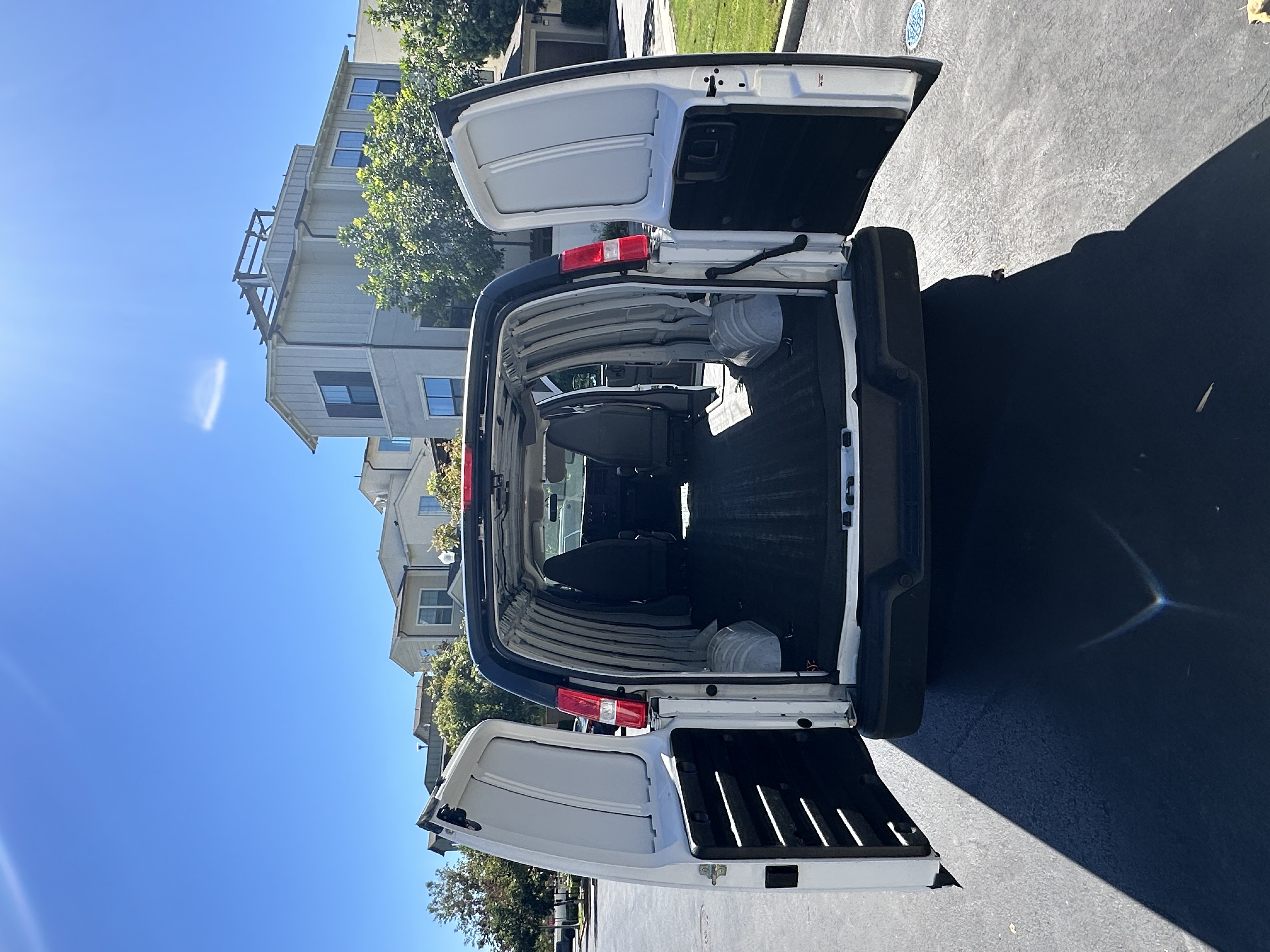 Used 2023 GMC Savana 2500 Extended w/ Driver Convenience Package RWD image 9