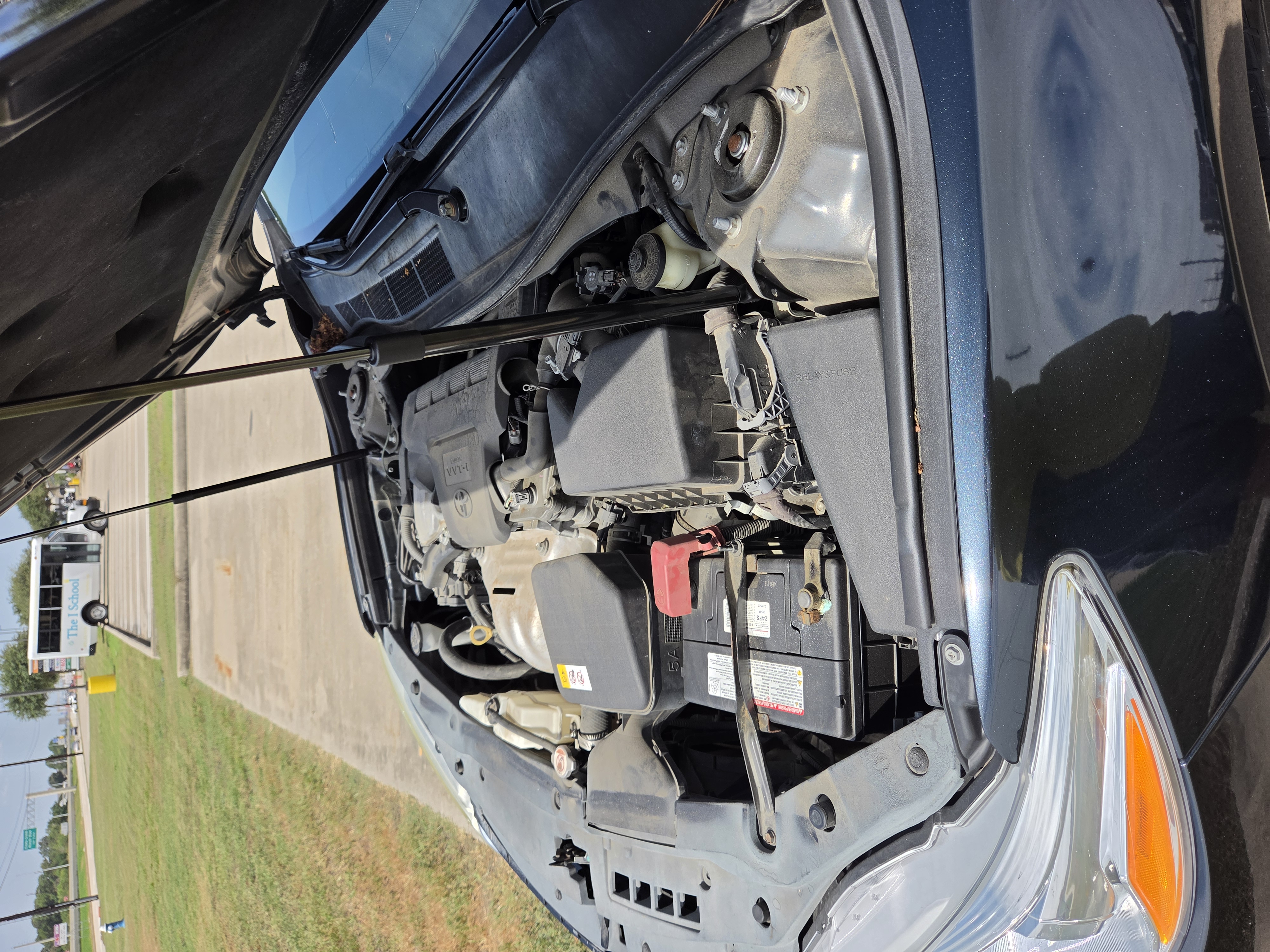 Used 2017 Toyota Camry LE FWD image 8