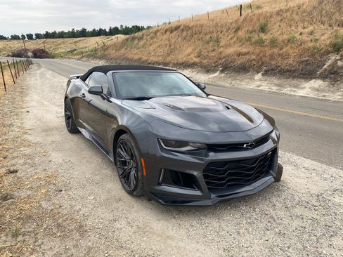 Used 2017 Chevrolet Camaro ZL1 image 12