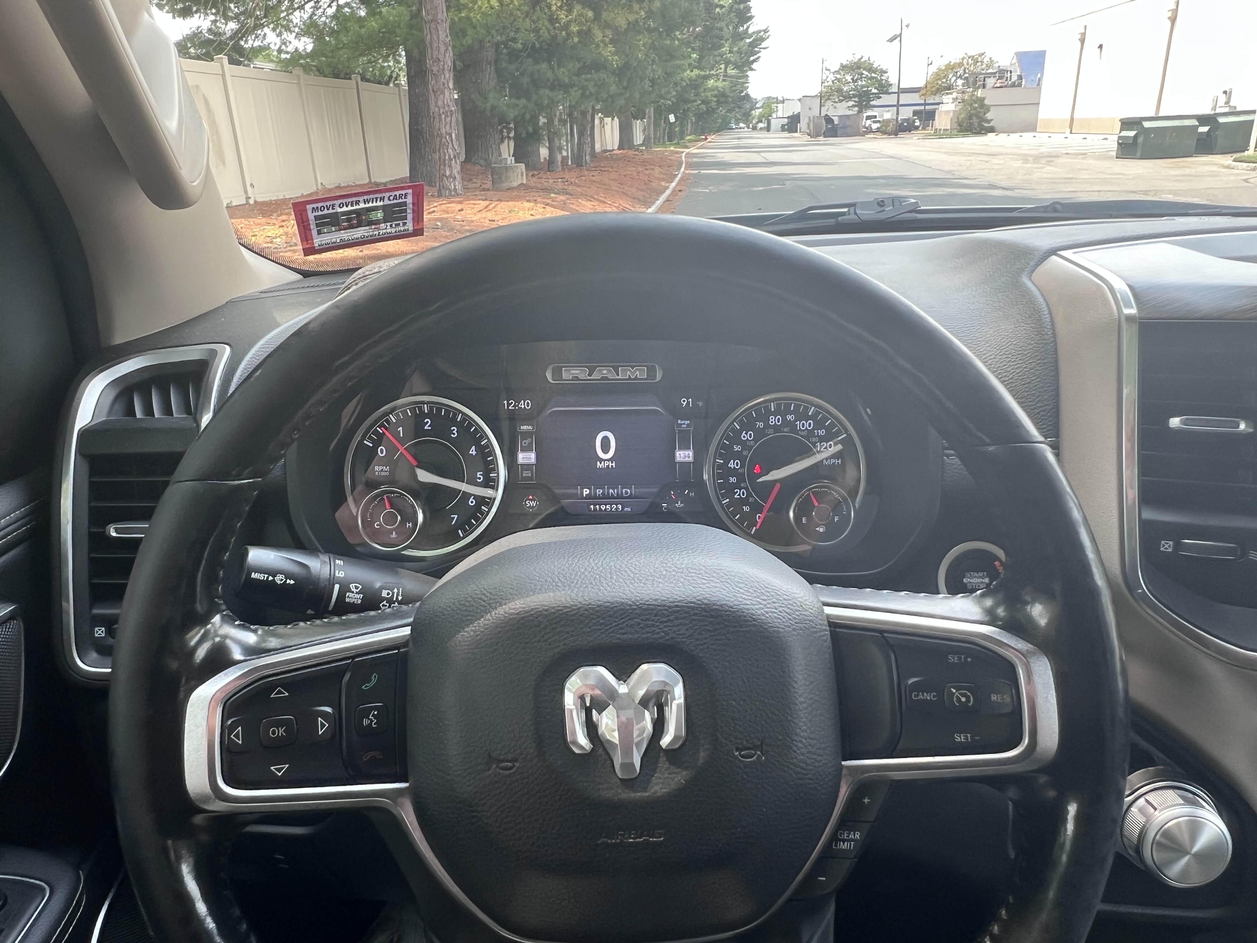 Used 2019 RAM 1500 Laramie AWD/4WD image 13