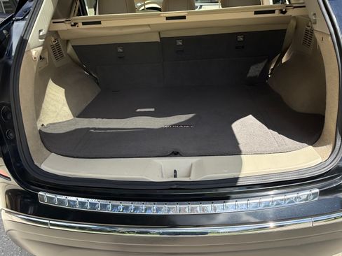 Used 2017 Nissan Murano Platinum w/ Platinum Technology Package FWD image 9