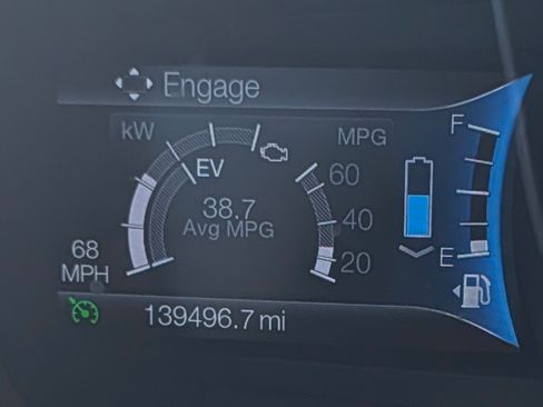 Used 2016 Ford Fusion Energi Titanium FWD image 16