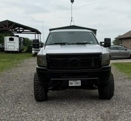Used 2011 Chevrolet Silverado 2500 LT AWD/4WD image 2