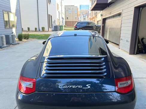 Used 2011 Porsche 911 Carrera S image 9