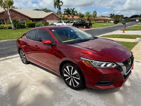 Used 2023 Nissan Sentra SV w/ SV Premium Package image 2