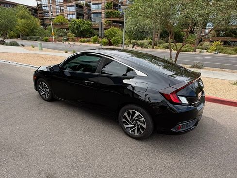 Used 2018 Honda Civic LX-P image 6