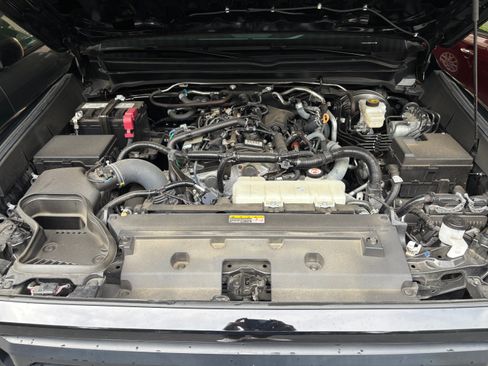 Used 2024 Toyota Tacoma SR5 AWD/4WD image 13