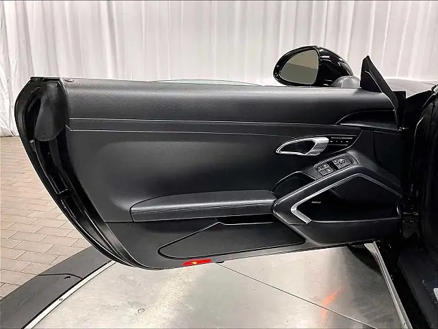 Used 2015 Porsche 911 Carrera image 11