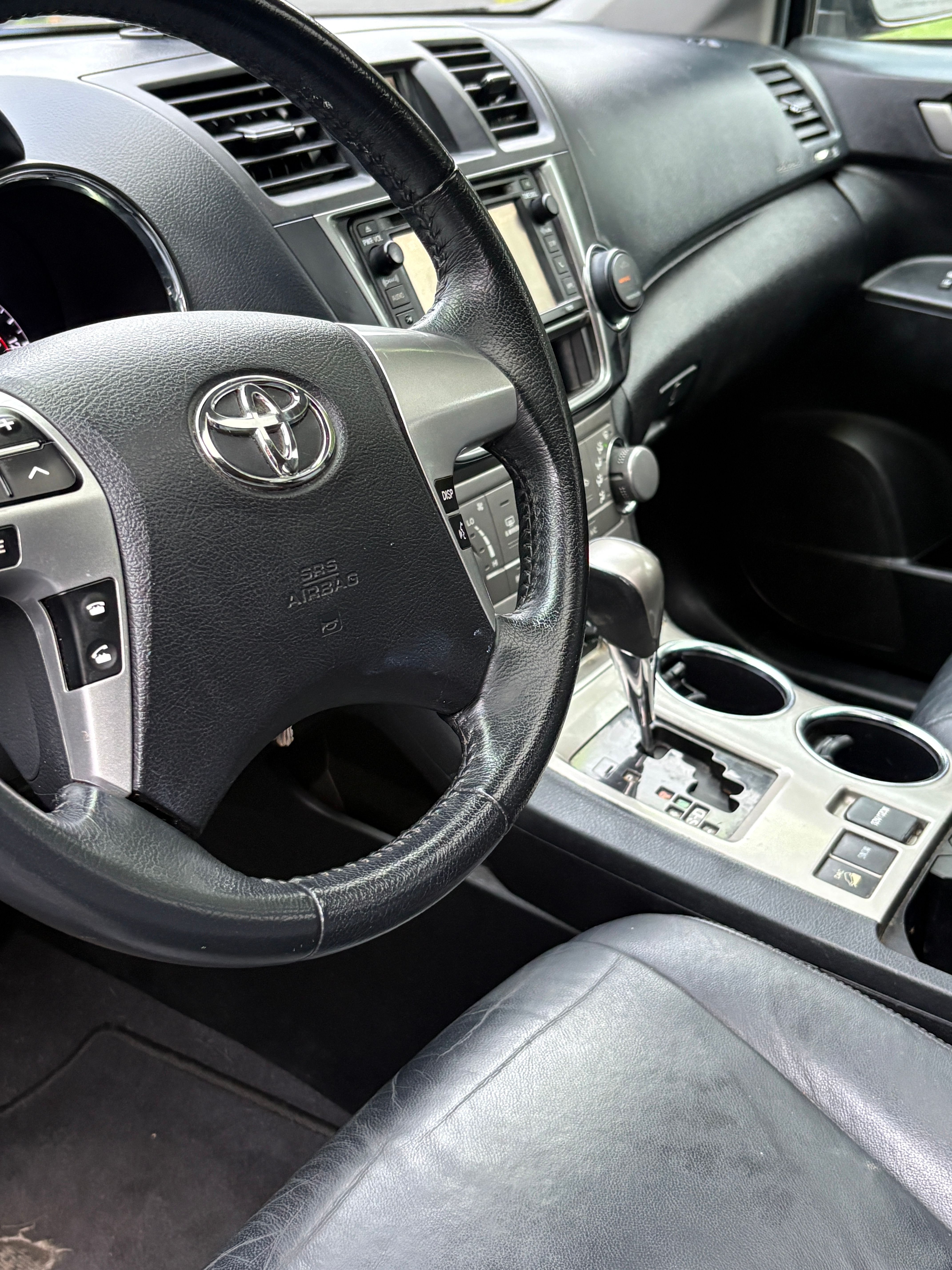 Used 2013 Toyota Highlander SE AWD/4WD image 5