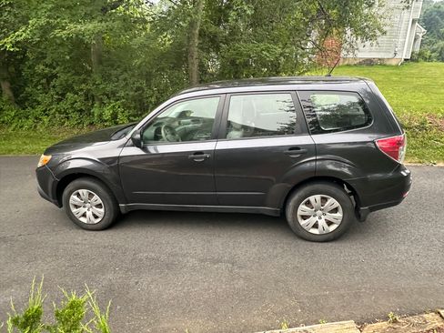 Used 2010 Subaru Forester 2.5X AWD/4WD image 6