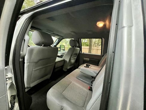 Used 2015 Ford F250 XLT w/ XLT Value Package image 24