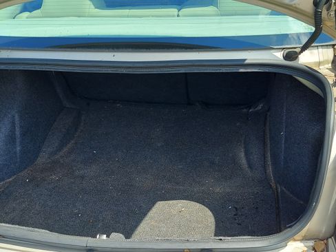 Used 2008 Chrysler 300 C w/ Protection Group II image 17