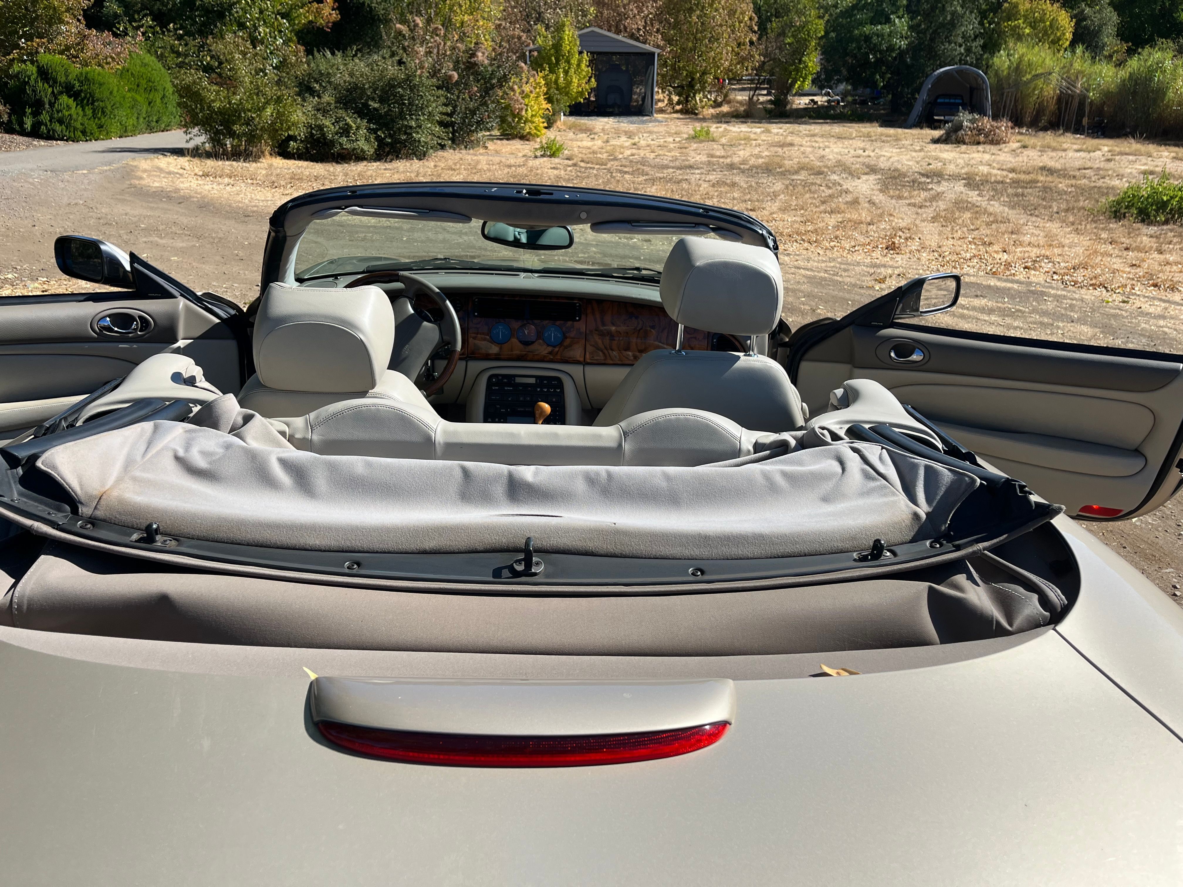 Used 2002 Jaguar XK8 Convertible RWD image 17