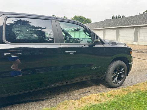 Used 2022 RAM 1500 Big Horn AWD/4WD image 2