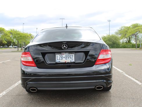 Used 2008 Mercedes-Benz C 300 Sedan image 6