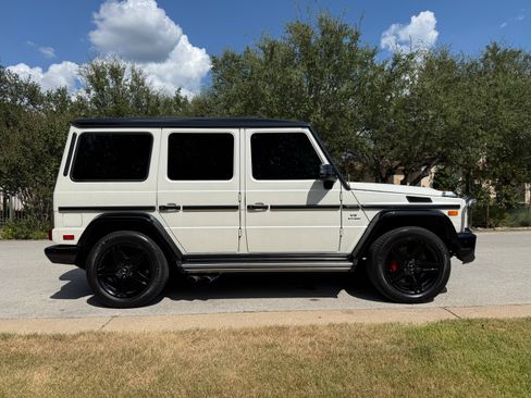 Used 2017 Mercedes-Benz G 63 AMG 4MATIC image 2